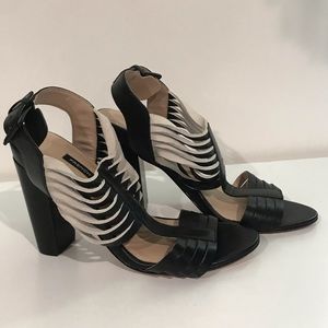 NWOT FRENCH CONNECTION Black & White Heels Size 7